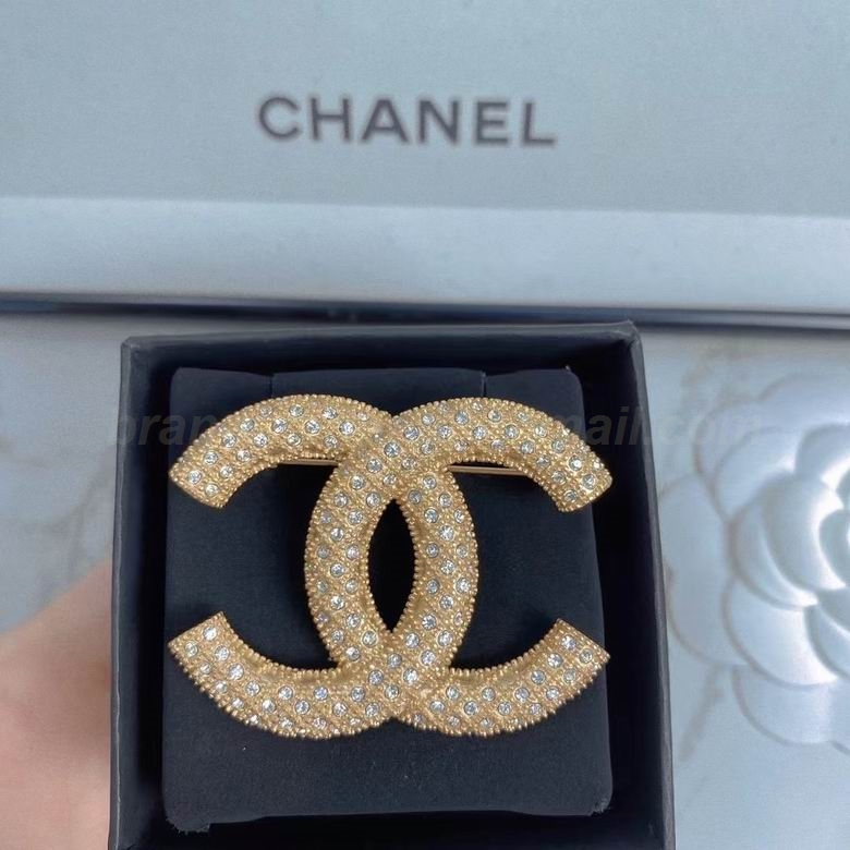 Chanel Brooch 158